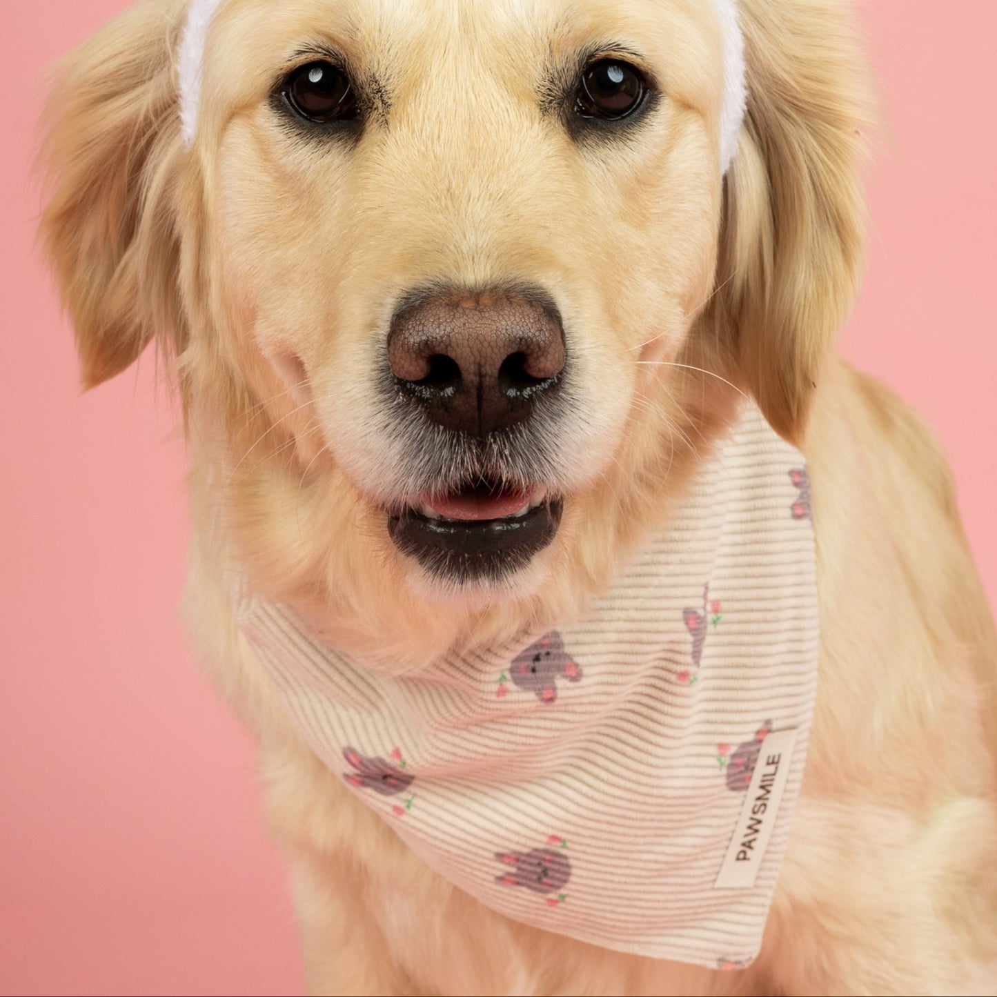 Bunny Blooms – Bandana met Konijntjes en bloemen