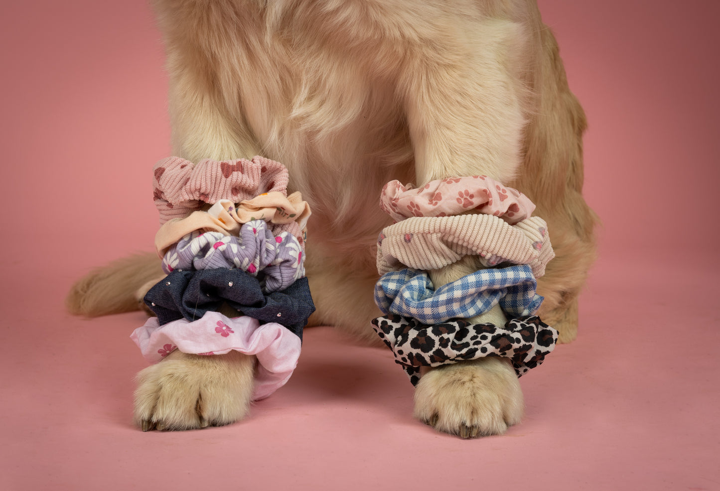 Paw-some Pink Scrunchie – Scrunchie met Roze Pootafdrukjes