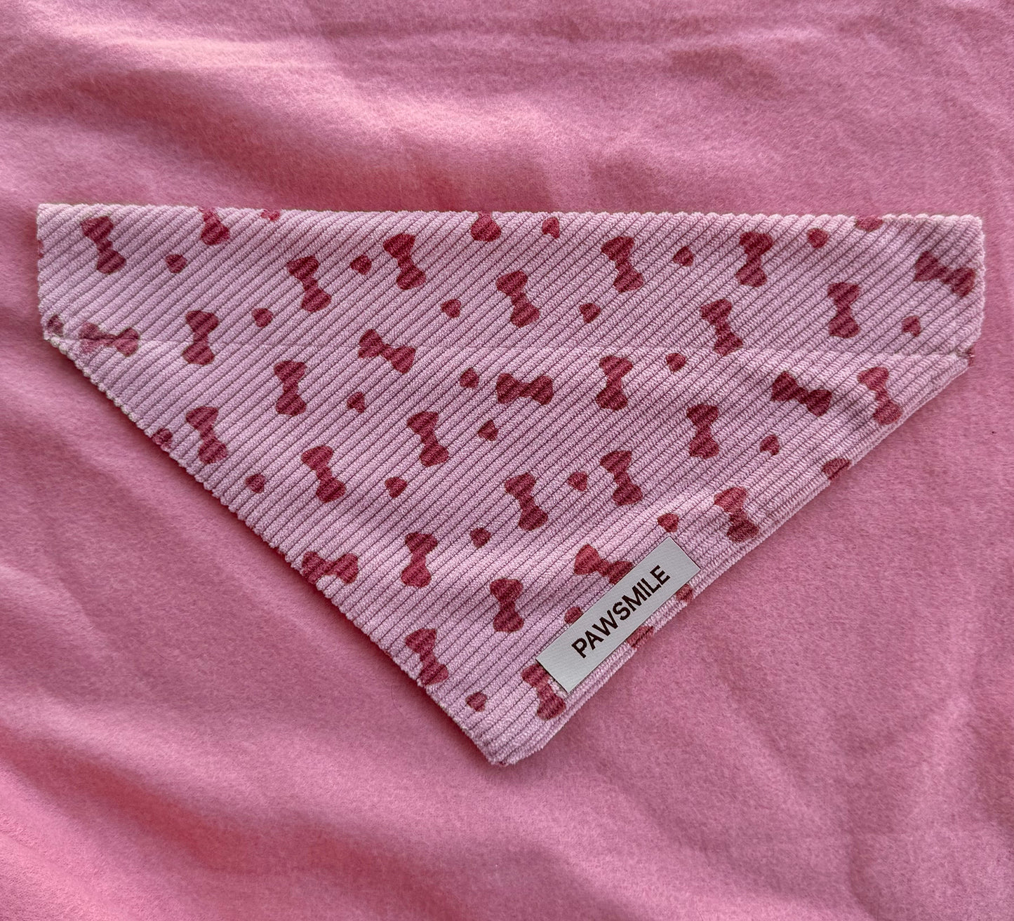 Coquette Paws – Roze Ribbel Bandana met Strikjes