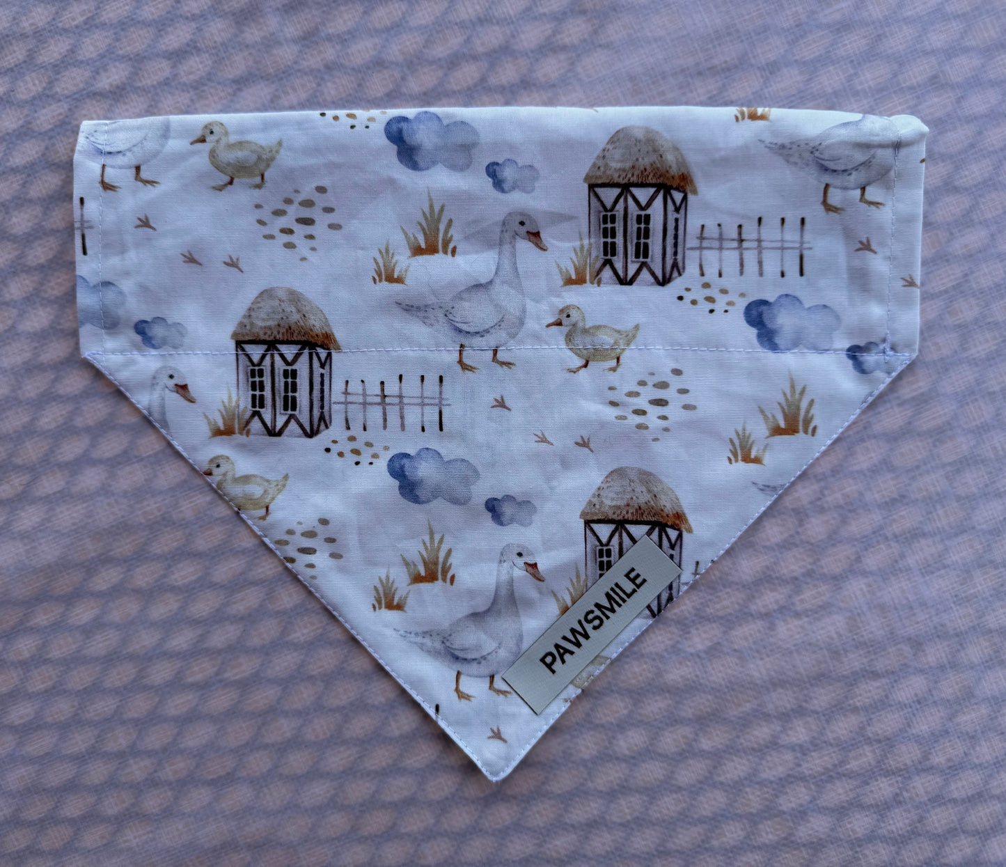 Farm Fresh – Witte Bandana met Gansjes en Boerderijtje