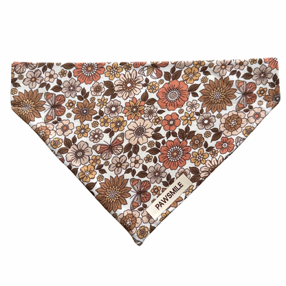 Autumn Blooms – Herfst Bandana met Bloemen & Vlinders